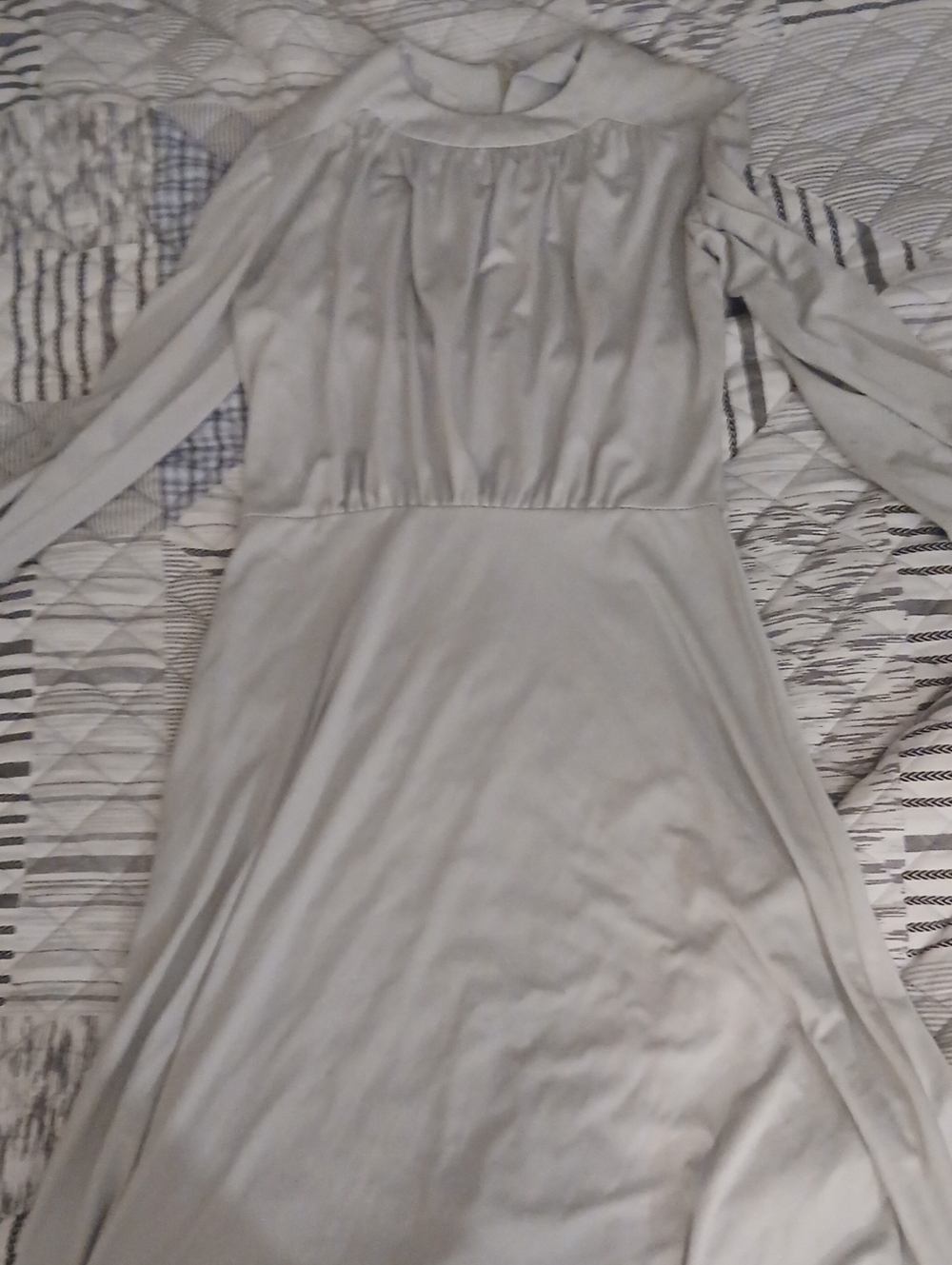 Elegant Vintage 70s Sears Long-Sleeve High-Neck Women's Dress - Light Gray